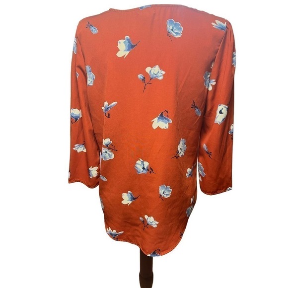 3/$27 Hinge V-Neck Blouse, 3-Quarter Sleeves, Floral in Orange, Small - Picture 2 of 8